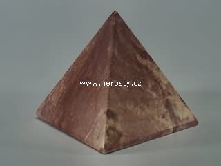 kombarbalit, pyramida