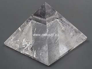 křišťál, pyramida