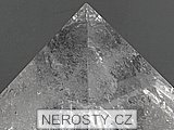 křišťál, pyramida